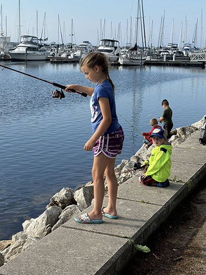 kids fishing